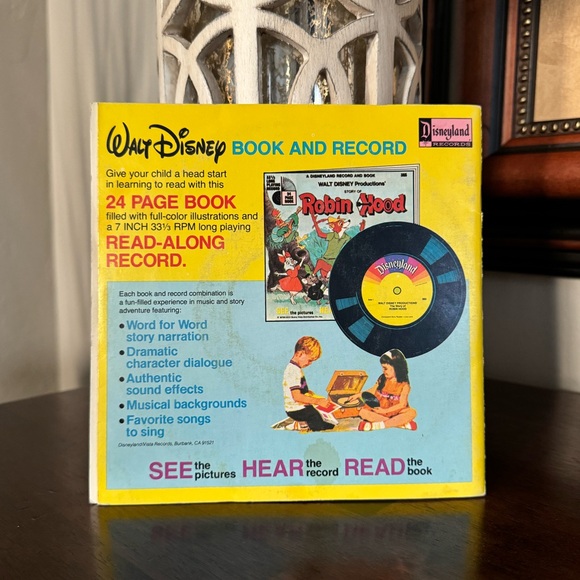1977 Vintage Disneyland Snow White and the Seven Dwarfs Book & Record - Picture 6 of 6